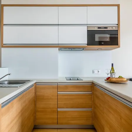 Marina Piamola アパート