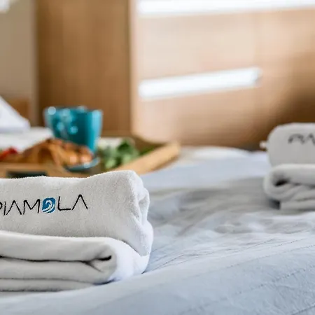 アパート Marina Piamola