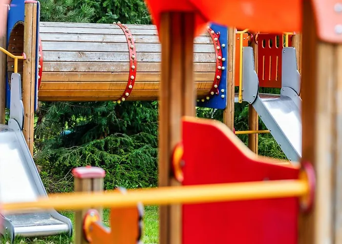 Marina Piamola, Bezplatne Solarium *