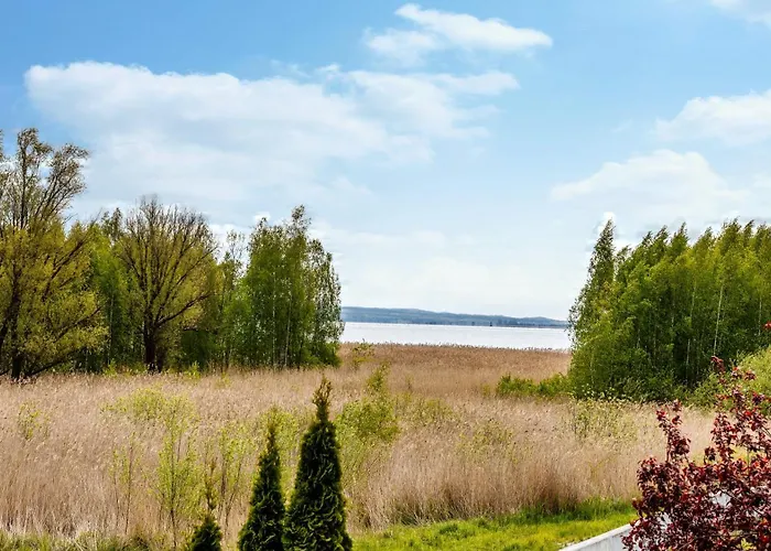 Marina Piamola, Bezplatne Solarium Lejlighed