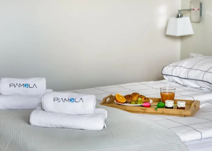 Marina Piamola, Bezplatne Solarium